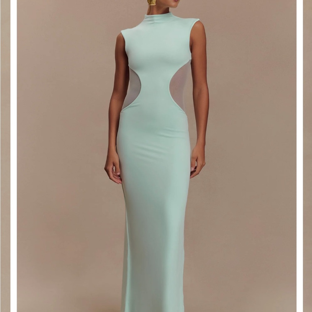 Meshki Light Blue Sweetheart Neckline Bodycon Maxi Dress